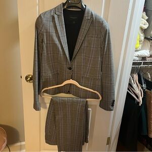 Banana Republic | Grey Blazer & Pant Suit Set | Size 8 Jacket & Size 12 Slacks